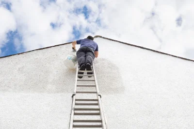 Peinture extérieure à la Quarte — façades et ravalement